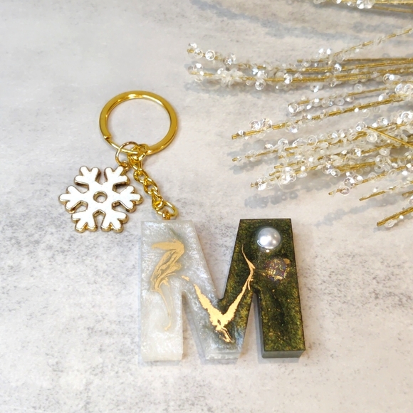 Initial M Resin Keychain - Picture 2 of 4